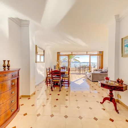 Emma Beachfront By Sealand Apartment Port de Pollenca