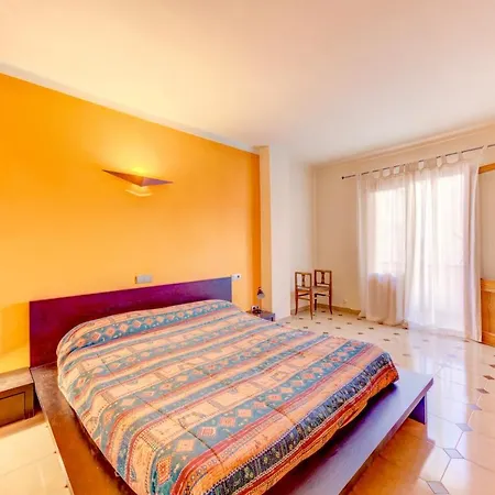 Emma Beachfront By Sealand * Port de Pollença